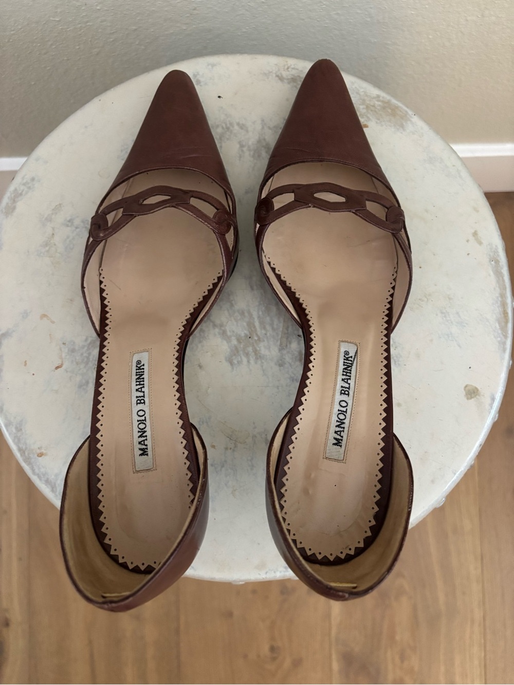 Manolo Blahnik Maysale Brown D'Orsay Kitten Heels